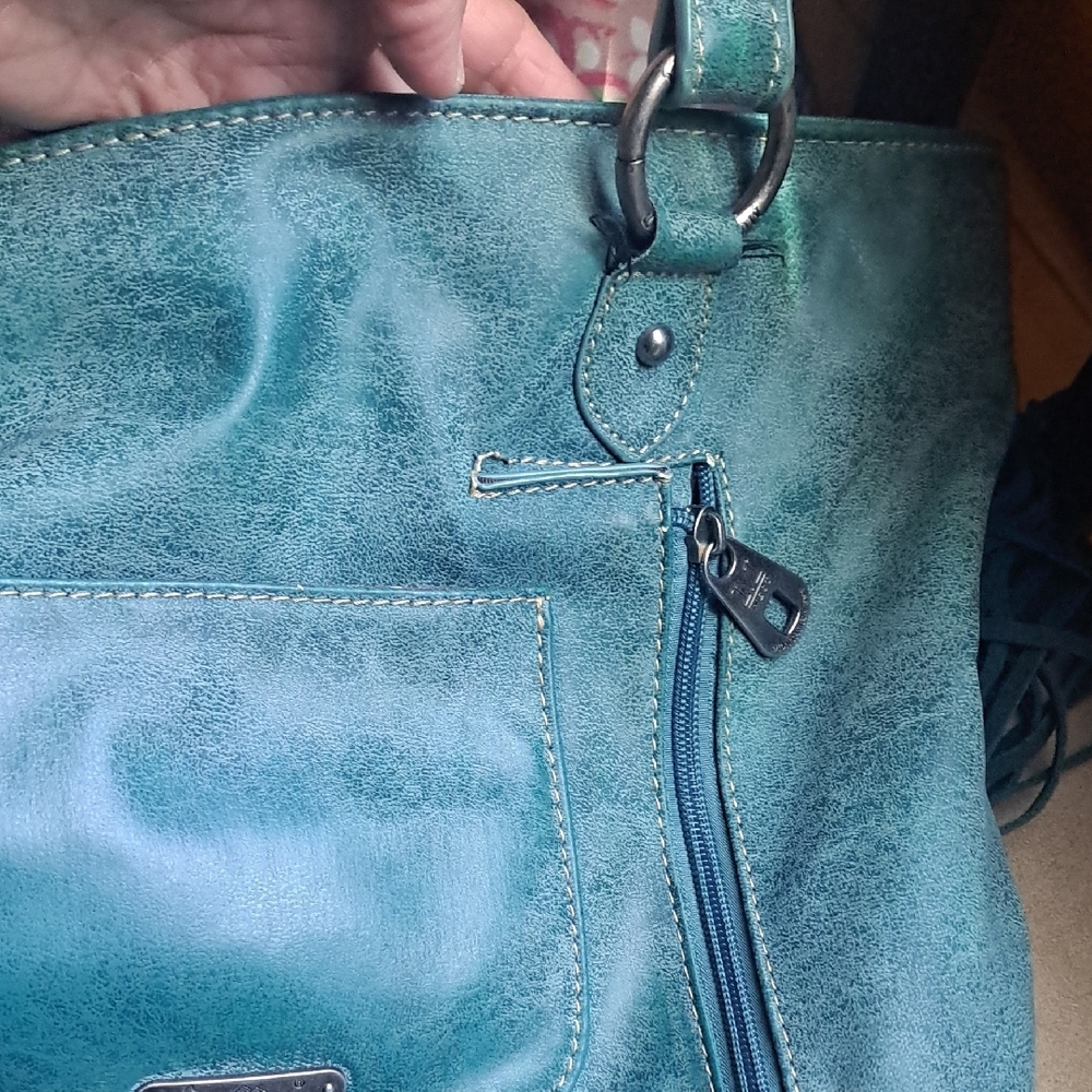 Blue Fringe Shoulder Bag with Suede Texture - Picture 8 of 10